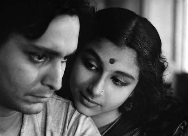A still from Satyajit Ray's 'Apur Sansar'