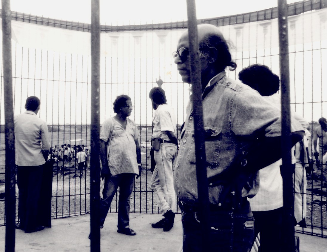 Buddhadeb Dasgupta during the shooting of 'Bagh Bahadur'