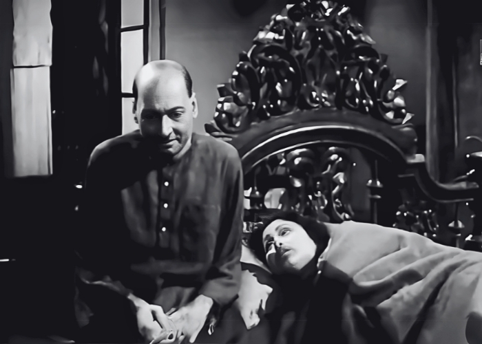 <p>Molina Devi with Ahindra Chowdhury in Chitta Basu's 'Mantra Shakti' (1954)</p>

























